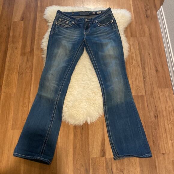 Miss Me Women’s Bootcut Denim Blue Jeans Studded Silver Stitching EUC Sz 30 - Picture 10 of 16